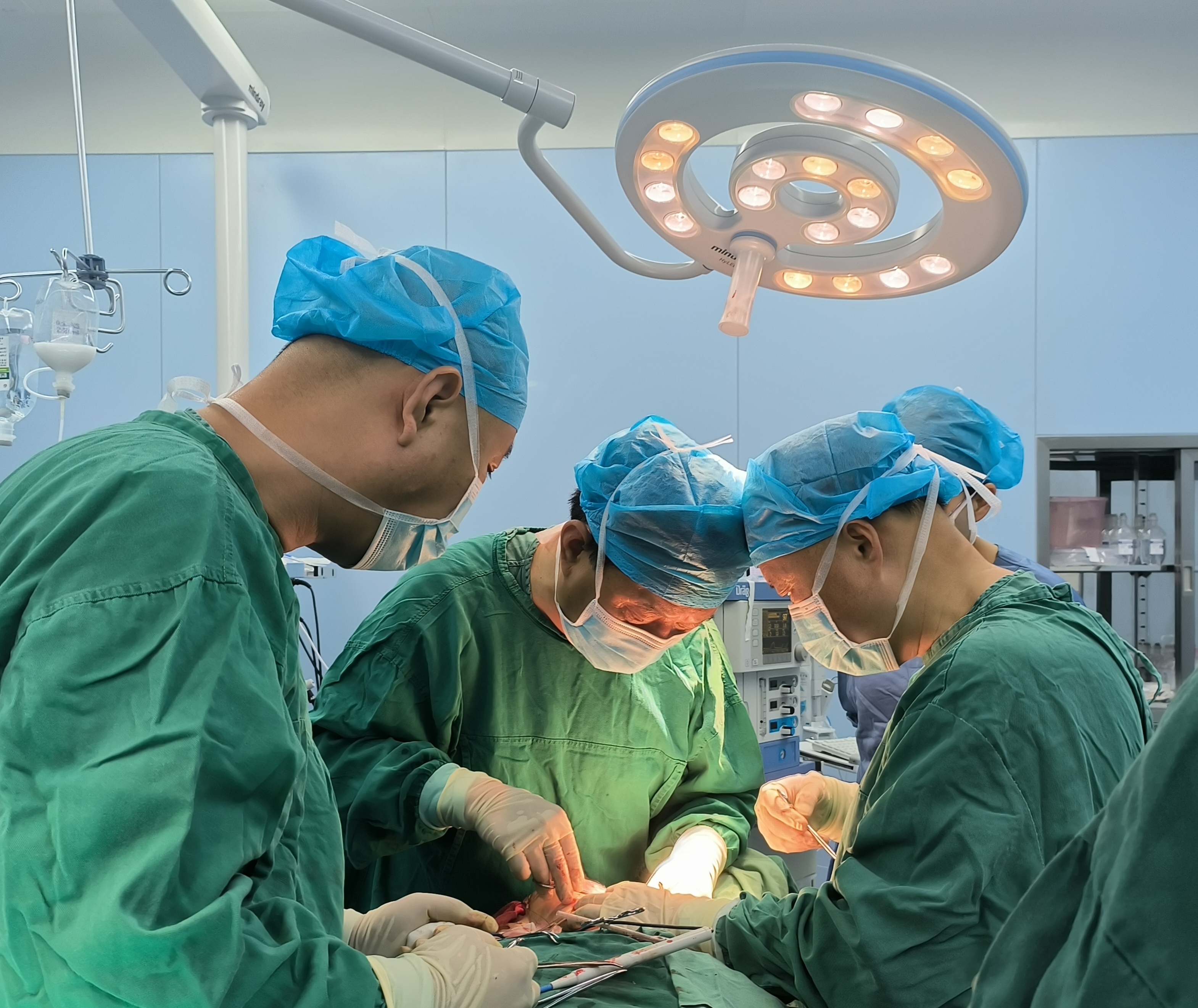 女子面癱毀容  南陽專家巧手“換臉