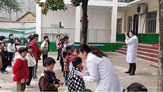 西峽縣米坪衛(wèi)生院：開展預防近視宣傳 守護少兒眼睛光明