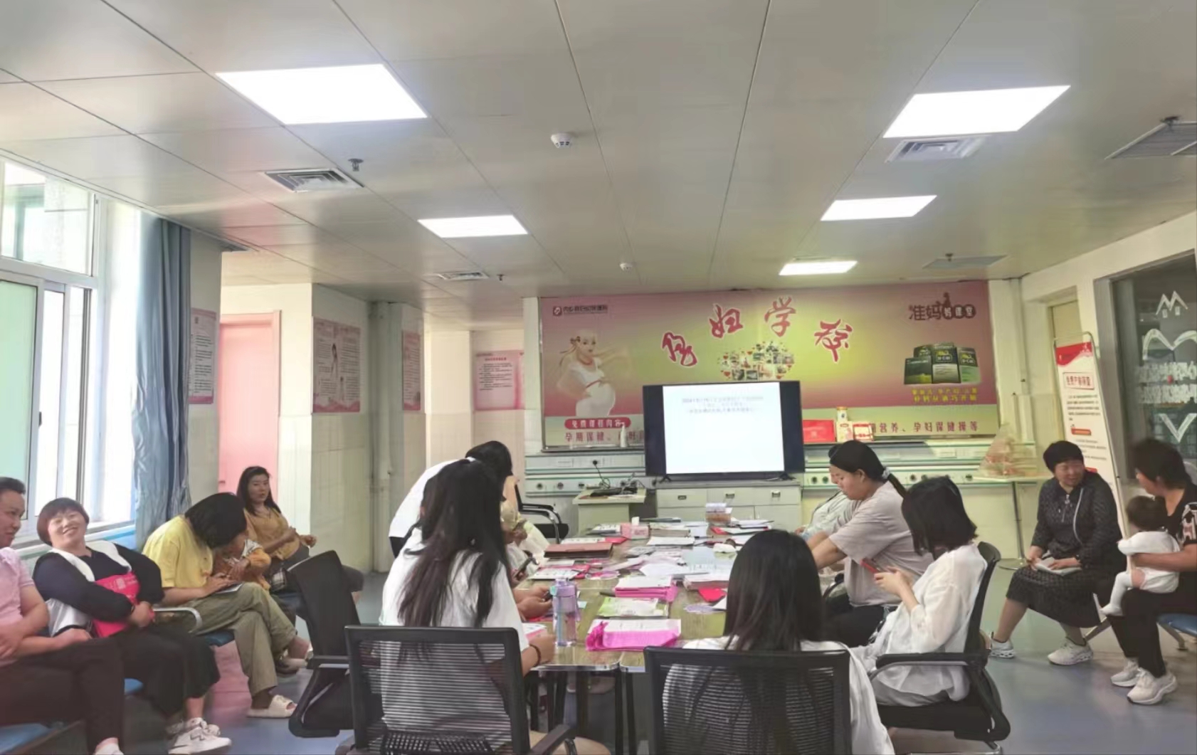 內(nèi)鄉(xiāng)縣婦幼保健院:科學(xué)坐月子，健康一輩子